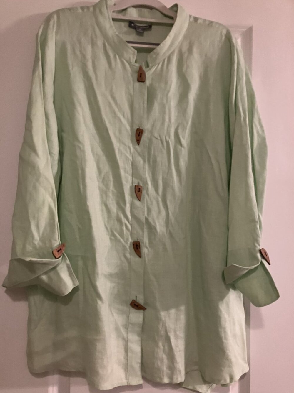 Stunning Soft Lime Green 100% Linen Tunic Shirt With Brown Wedge Buttons, 3X